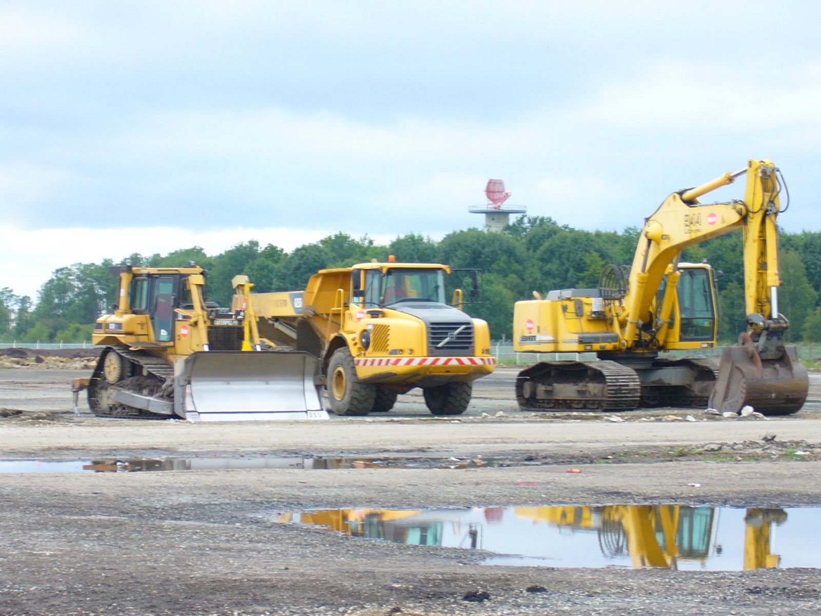 Heavy Machinery Rental & Construction